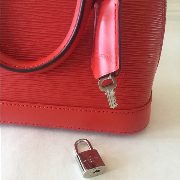 ❌SOLD❌ Louis Vuitton LV Alma BB epi coquelicot red - Picture 15 of 17